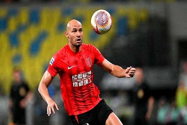 赛前成都蓉城调整名单以备意大利杯;远射贴柱环节打磨;话题不断;资深球员宣示担当的简单介绍 赛前成都蓉城调整名单以备意大利杯;远射贴柱环节打磨;话题不断;资深球员宣示担当的简单介绍