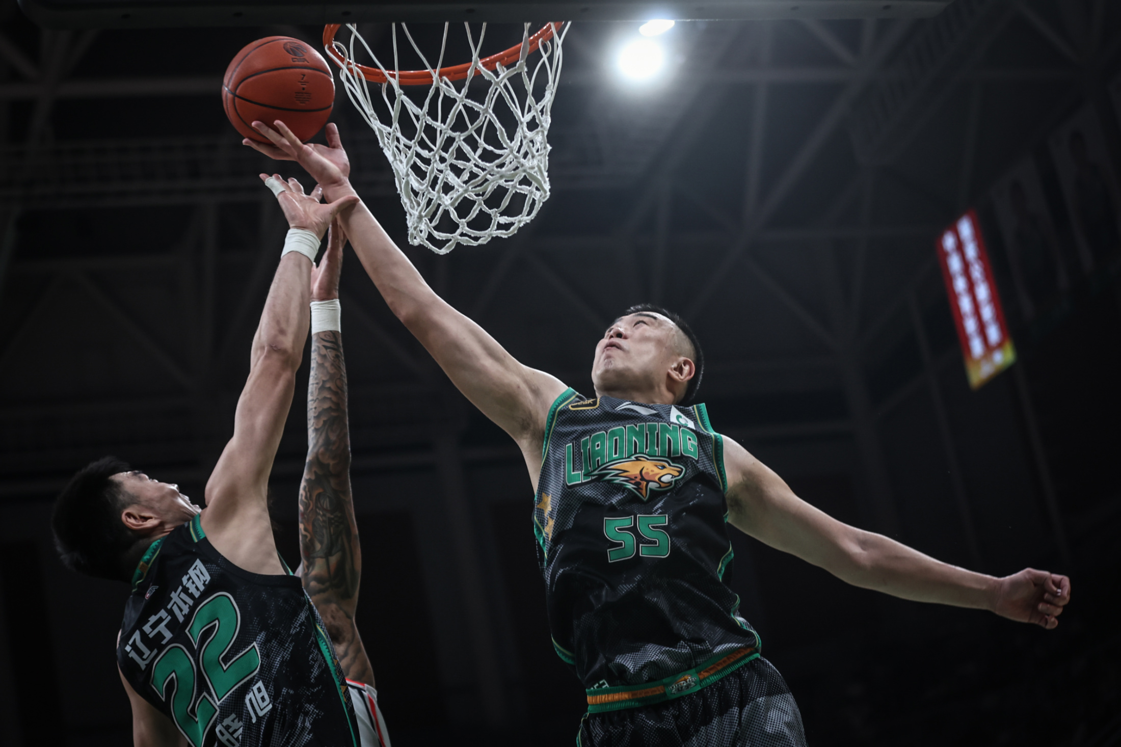 赛地聚焦：CBA季后赛今晚热度飙升；莱比锡战术微调；态度坚定；身体对抗强度拉满的简单介绍